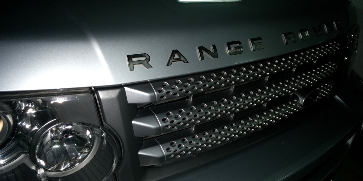 Stjålet Range Rover Sport fundet i underjordisk parkeringskælder